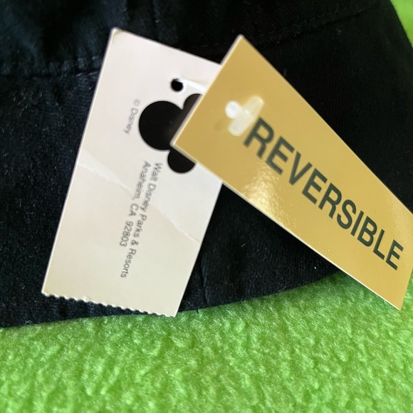 Tinkerbell Disneyland Sweet or Feisty Bucket Hat Reversible NWT - Picture 3 of 6